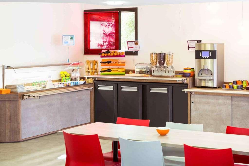 Отель Ibis Styles Niort Poitou Charentes Vouille  Ресторан фото