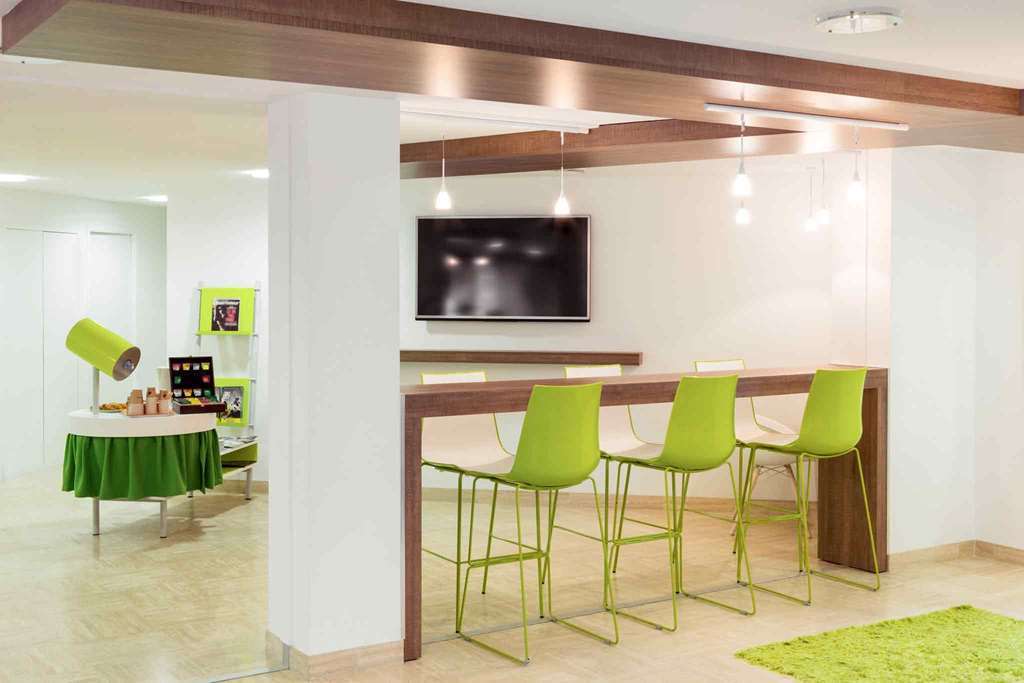 Отель Ibis Styles Niort Poitou Charentes Vouille  Ресторан фото